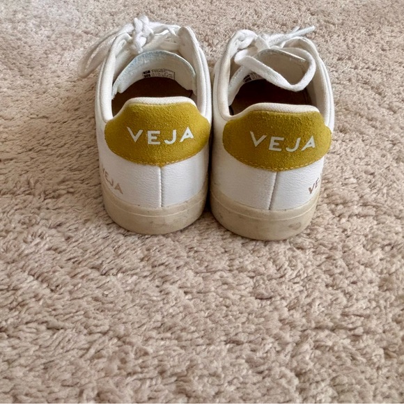 Veja Campo Leather Sneakers - Extra White and Liquor - Picture 7 of 11